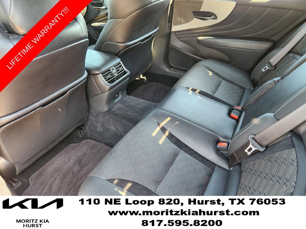 Used 2023 Lexus LS 500 F Sport w/ Cold Weather Package (CK) RWD image 30