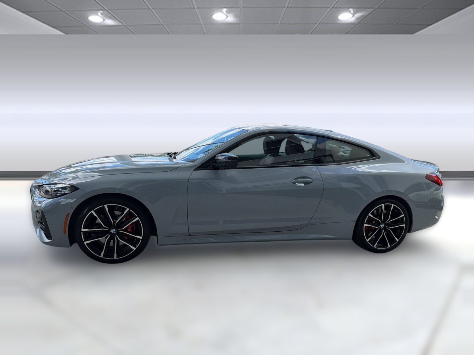 Used 2024 BMW 430i Coupe w/ M Sport Package RWD image 2