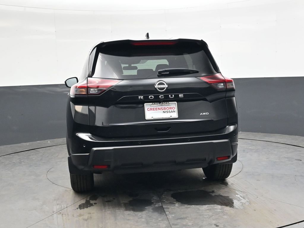 Used 2024 Nissan Rogue S image 5
