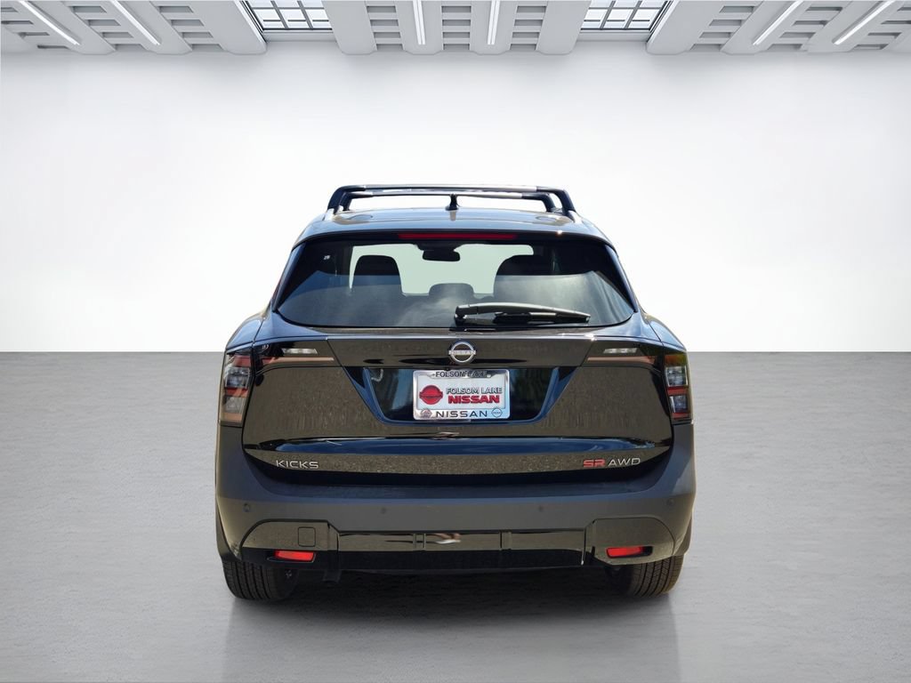New 2026 Nissan Kicks SR AWD/4WD image 5