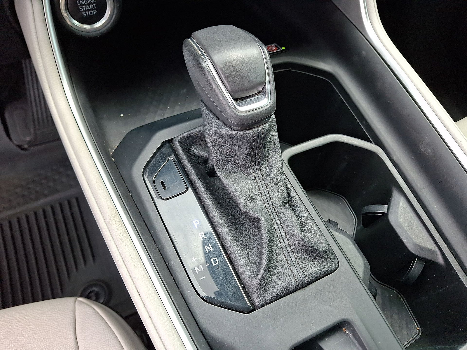 Used 2024 Toyota Grand Highlander AWD image 12