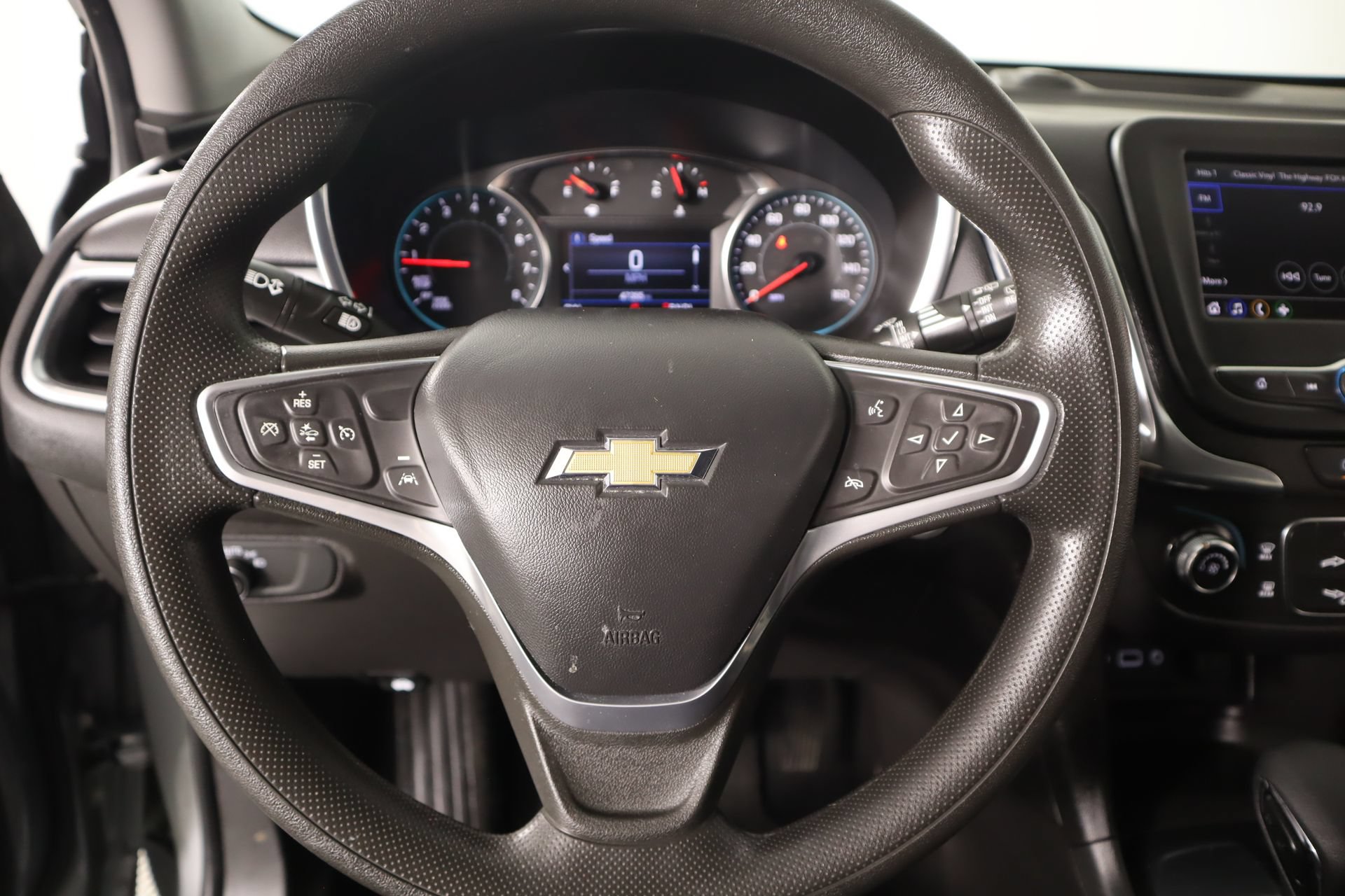 Used 2023 Chevrolet Equinox LT FWD image 3