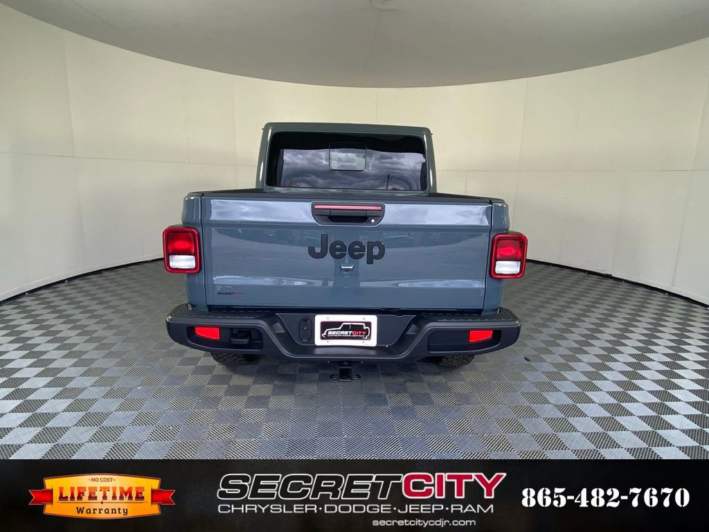 Used 2024 Jeep Gladiator Sport image 6