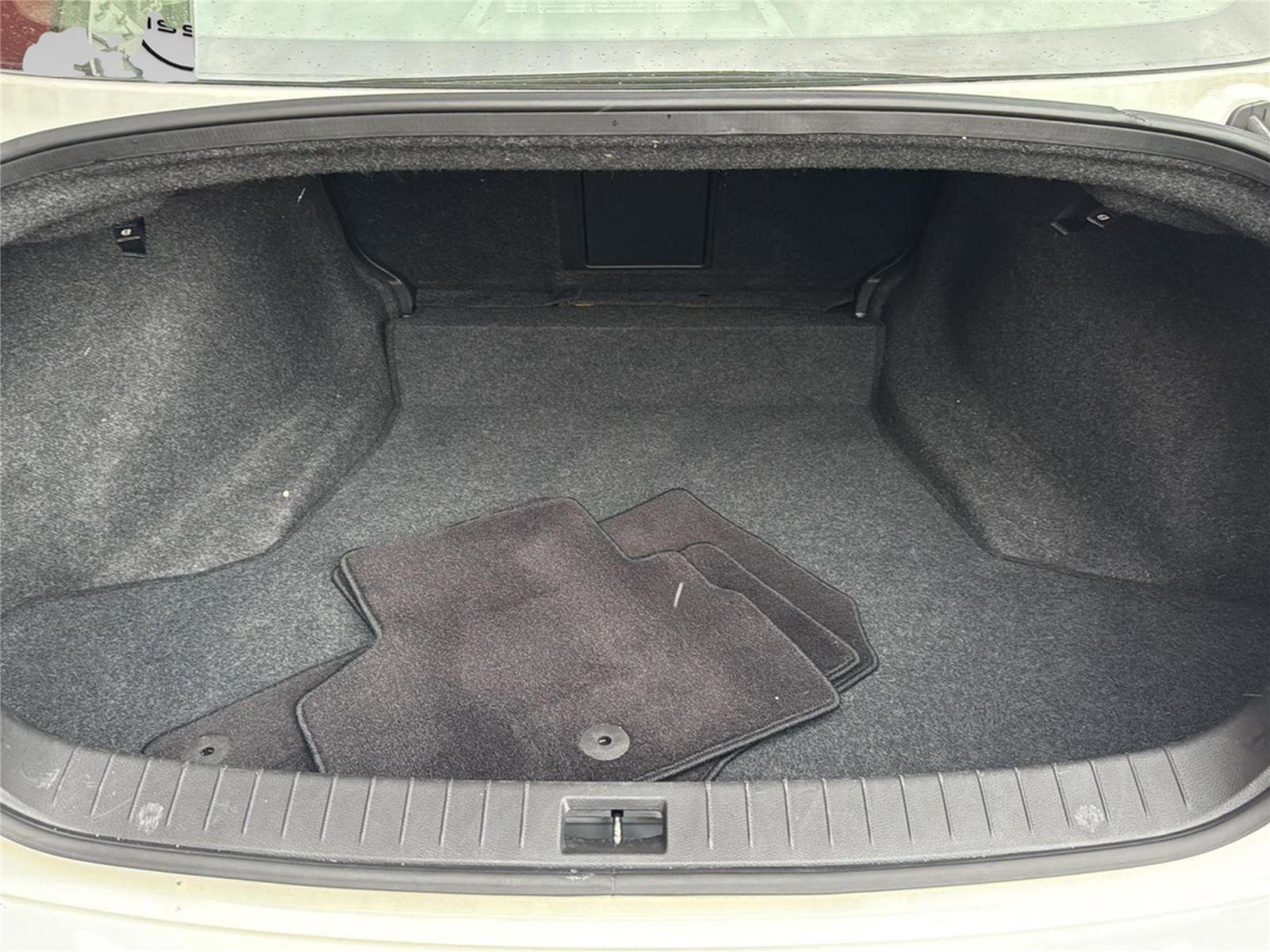 Used 2022 INFINITI Q50 Sensory image 34