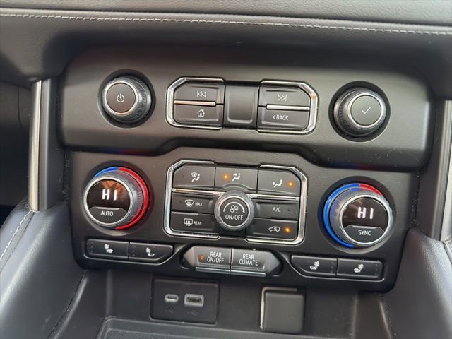 Used 2021 Chevrolet Tahoe Z71 image 33