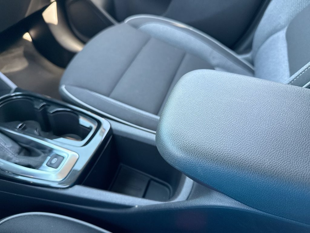 Used 2025 Chevrolet TrailBlazer LT w/ Convenience Package AWD/4WD image 19