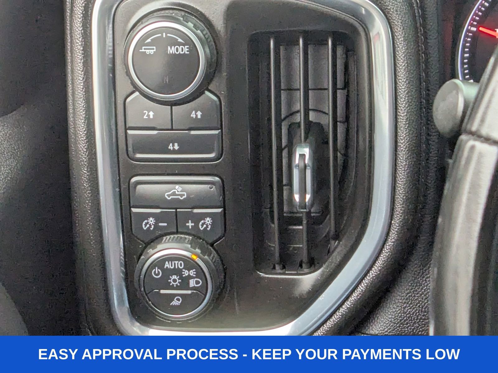 Used 2023 Chevrolet Silverado 2500 LT image 37