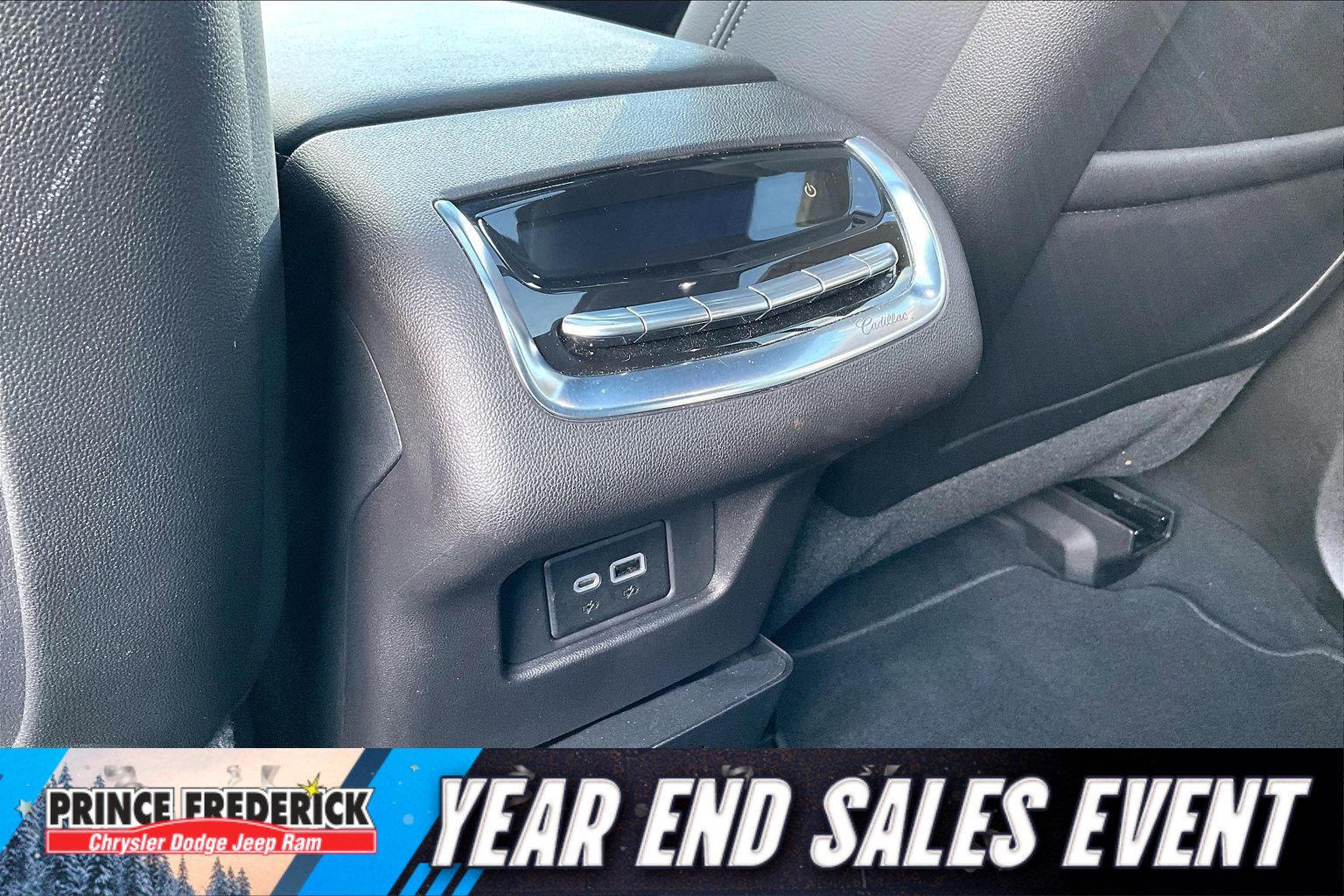 Used 2023 Cadillac XT6 Luxury image 32