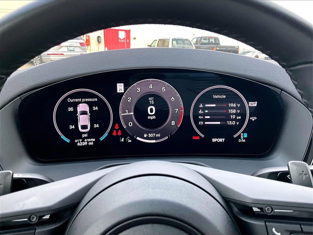 Used 2025 Porsche Panamera 4 image 25