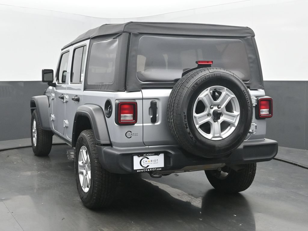 Used 2022 Jeep Wrangler Unlimited Sport AWD/4WD image 4