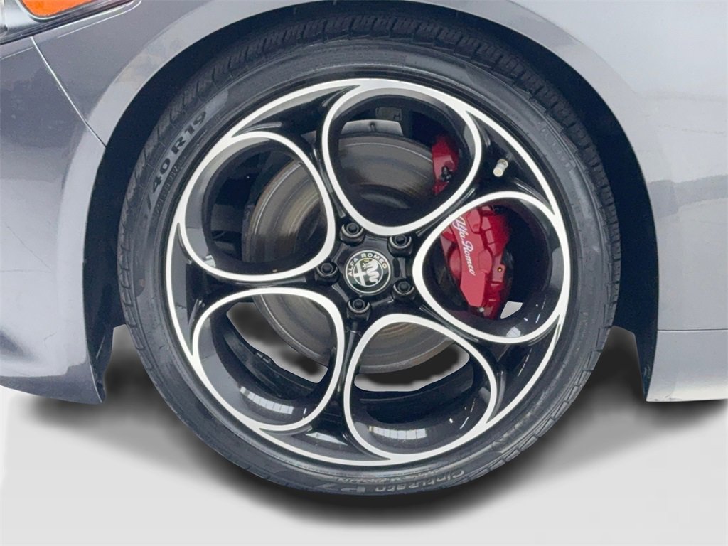 Used 2022 Alfa Romeo Giulia Veloce image 56
