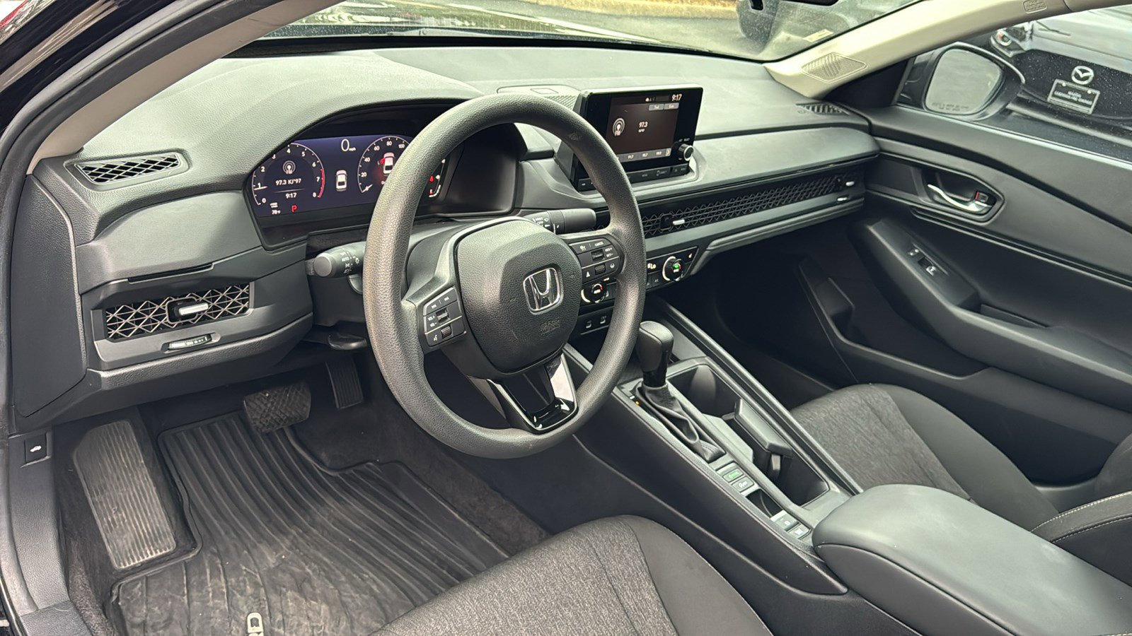 Used 2025 Honda Accord SE image 13