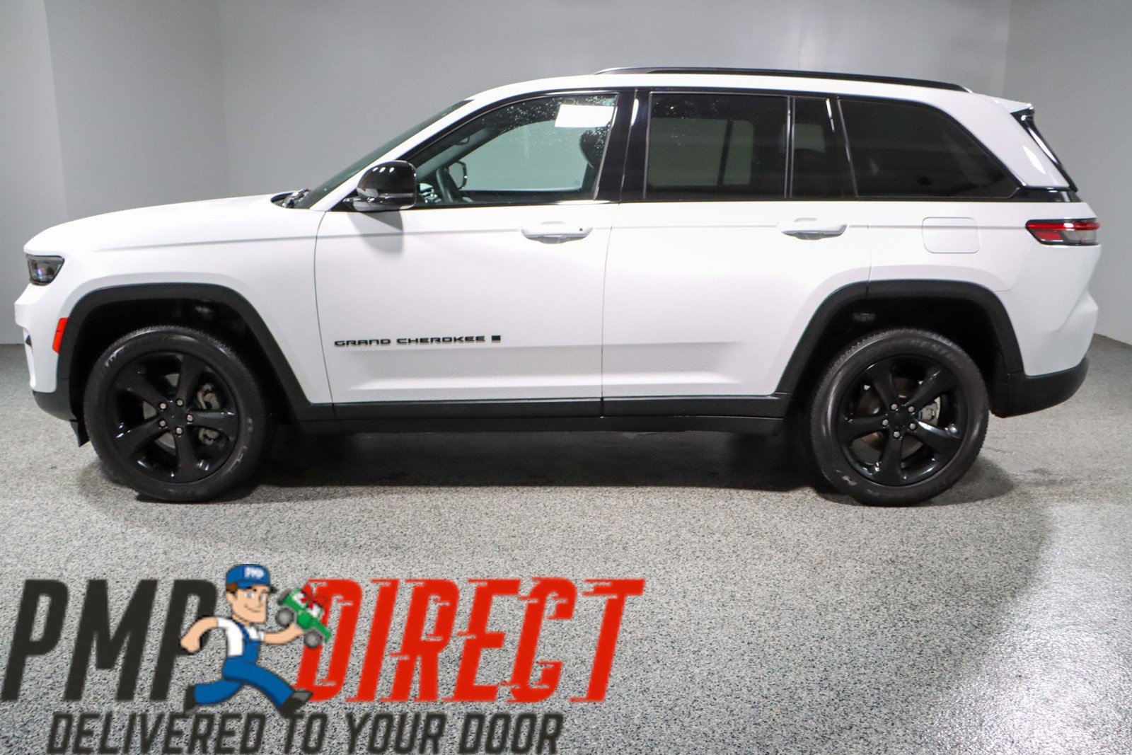 Used 2023 Jeep Grand Cherokee Altitude image 10