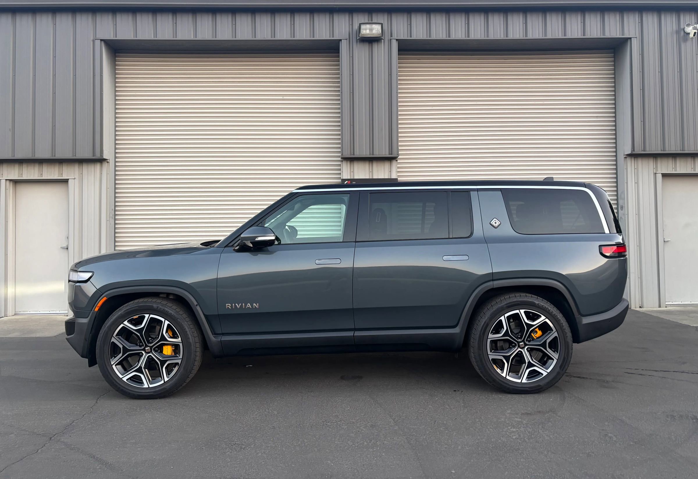 Used 2023 Rivian R1S Launch Edition