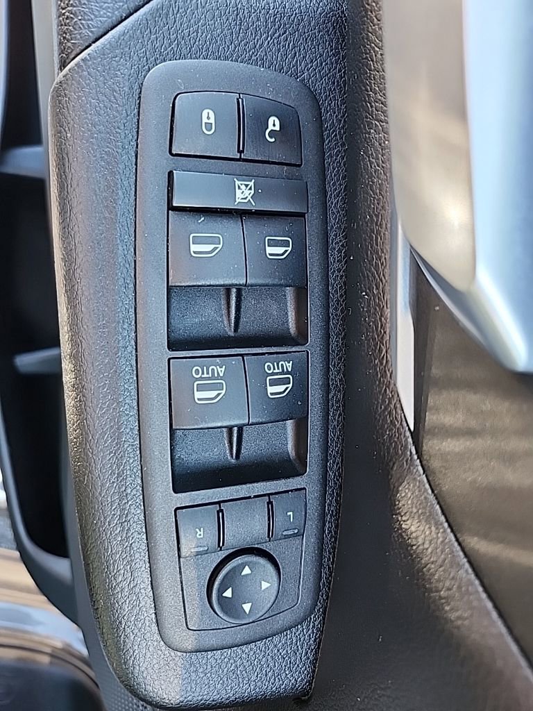 Certified 2023 RAM 1500 Big Horn image 23