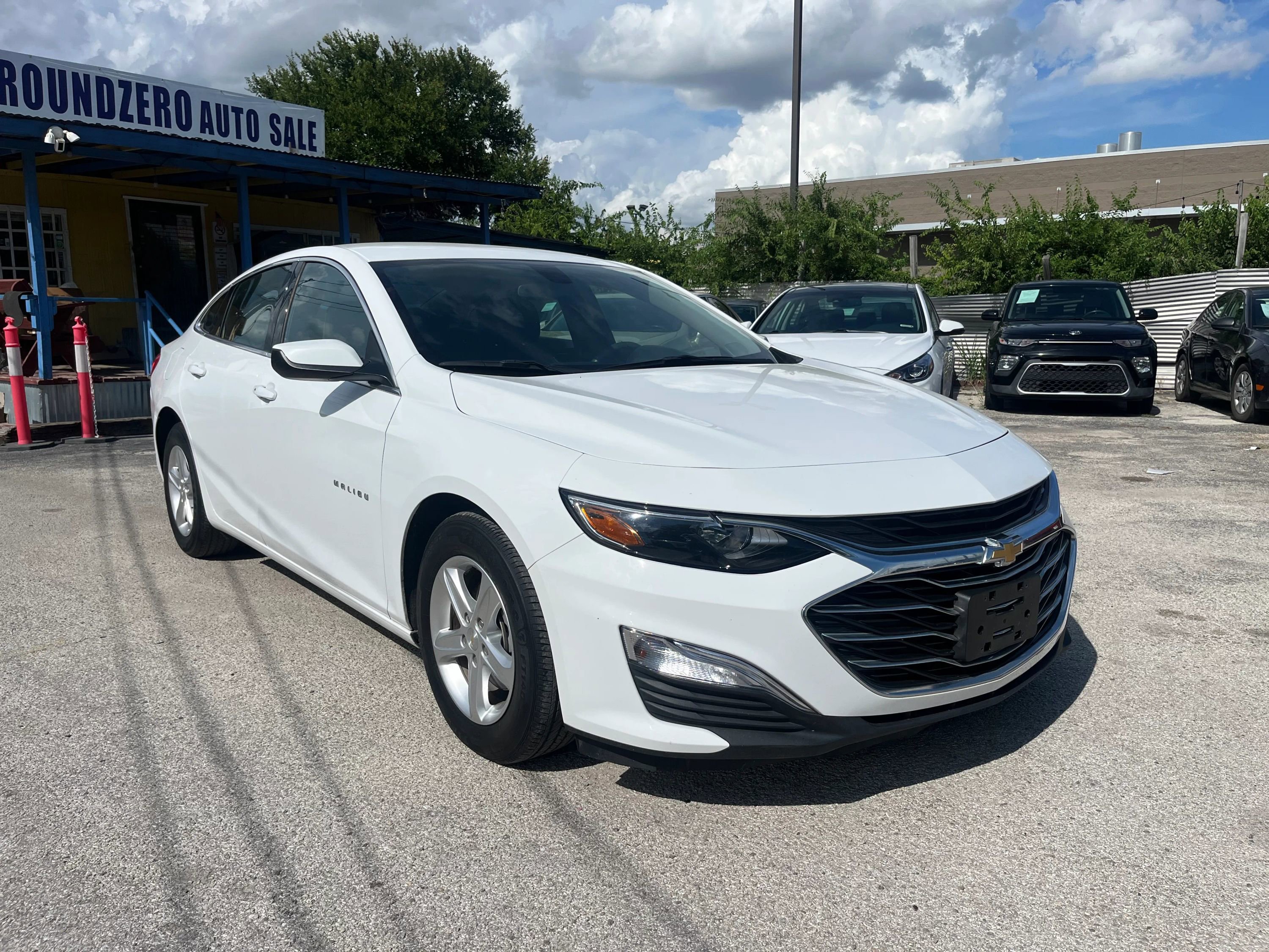 Used 2022 Chevrolet Malibu LS w/ Driver Confidence Package image 2