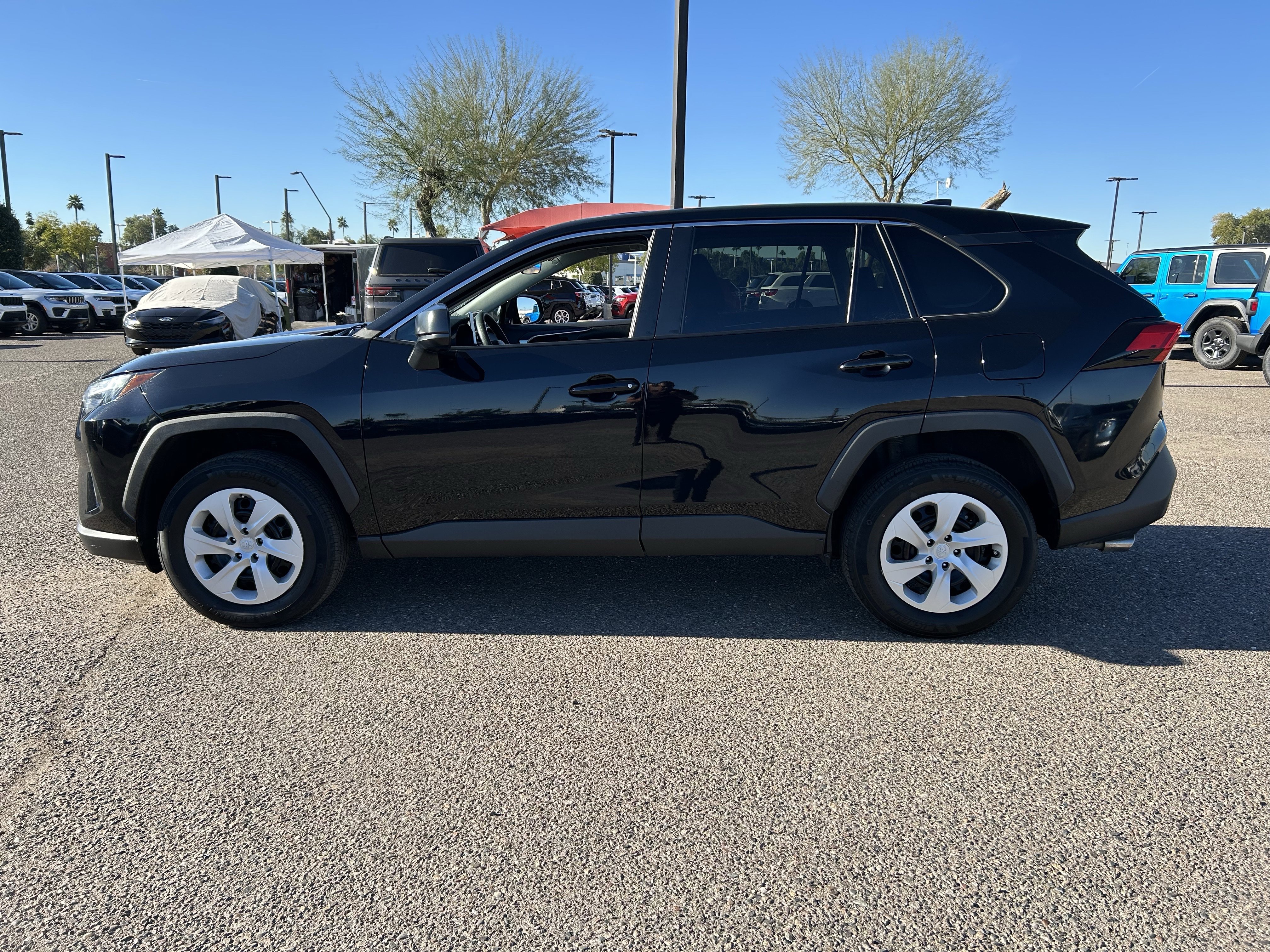 Used 2024 Toyota RAV4 LE image 3