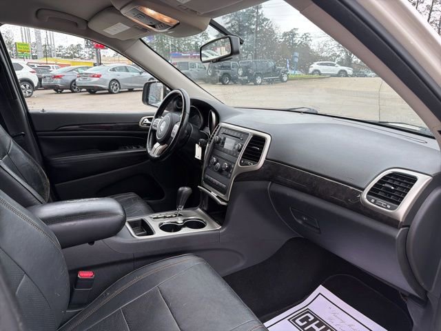 Used 2012 Jeep Grand Cherokee Laredo w/ Laredo E Group image 14