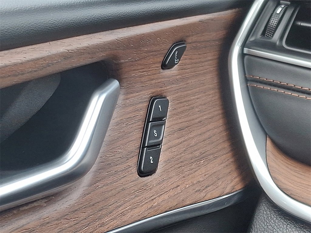 Used 2023 Jeep Grand Cherokee L Summit w/ Advanced Protech Group IV image 26