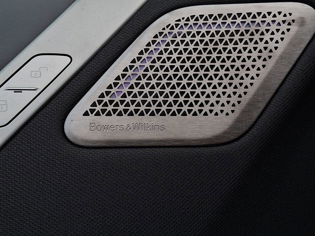 Used 2025 BMW iX M60 image 23