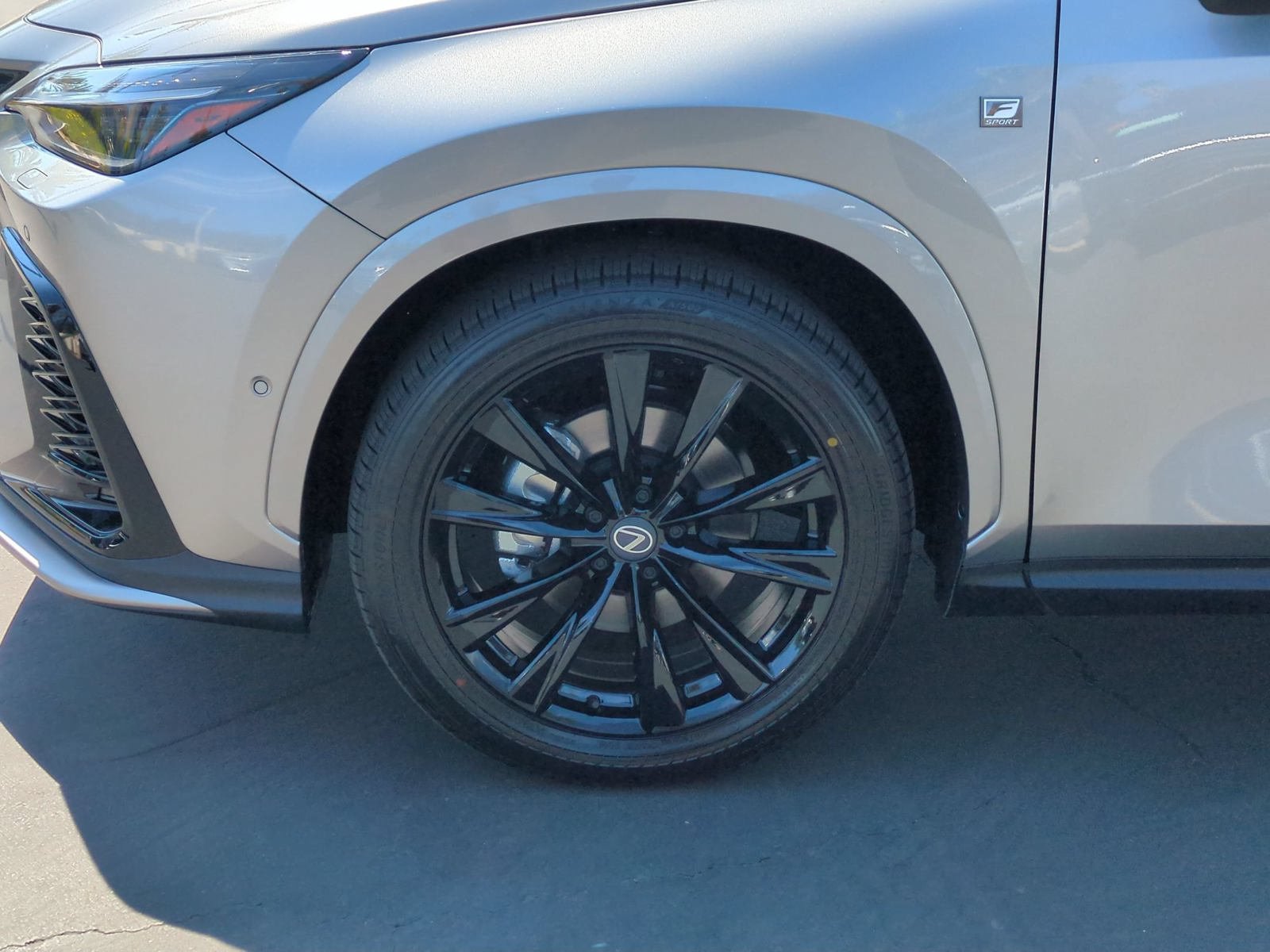 New 2026 Lexus NX 350h F Sport AWD/4WD image 9
