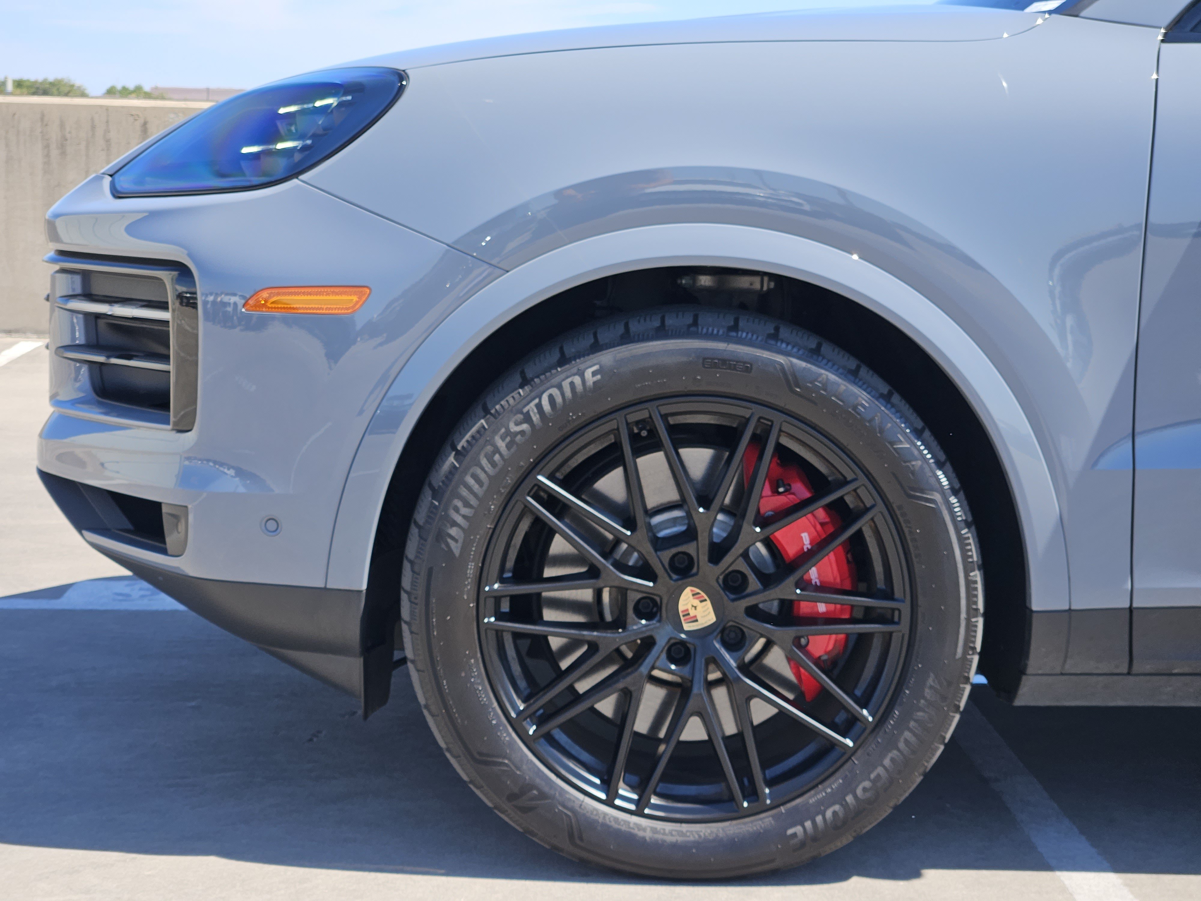 Certified 2025 Porsche Cayenne S AWD/4WD image 13