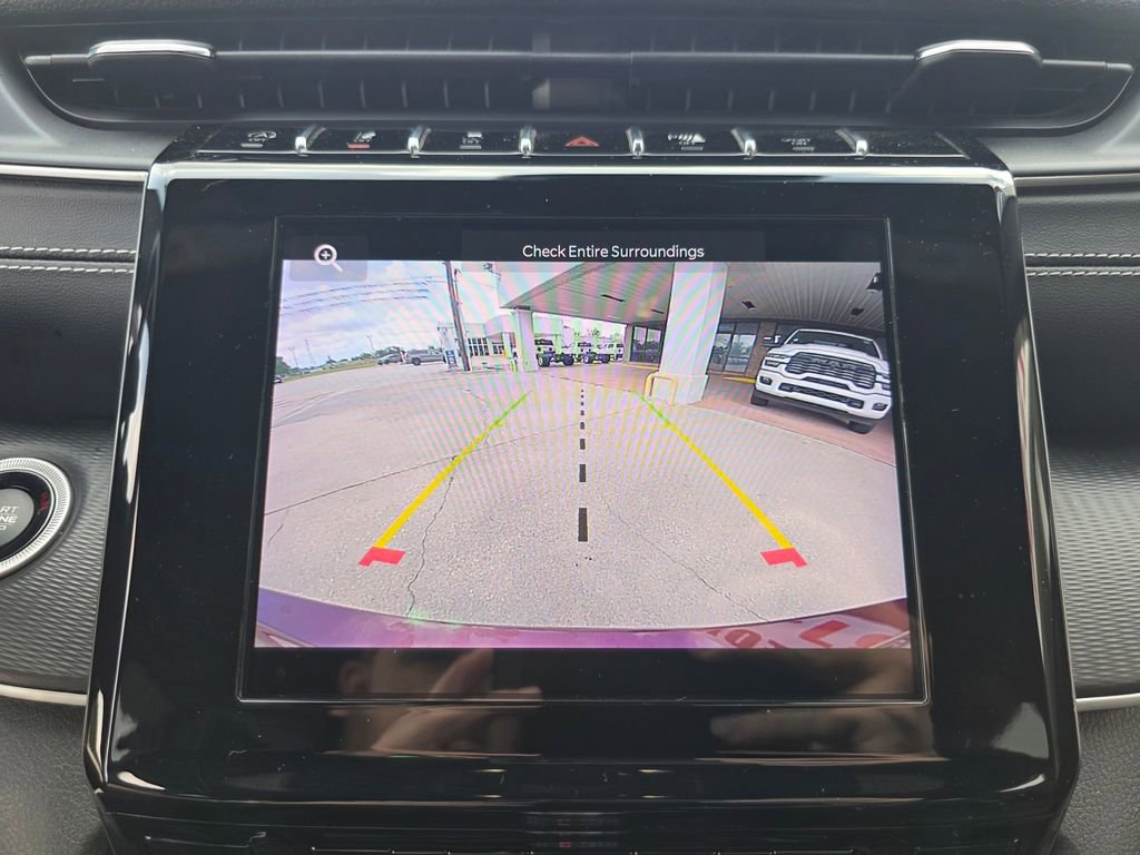 Used 2023 Jeep Grand Cherokee L Laredo RWD image 19