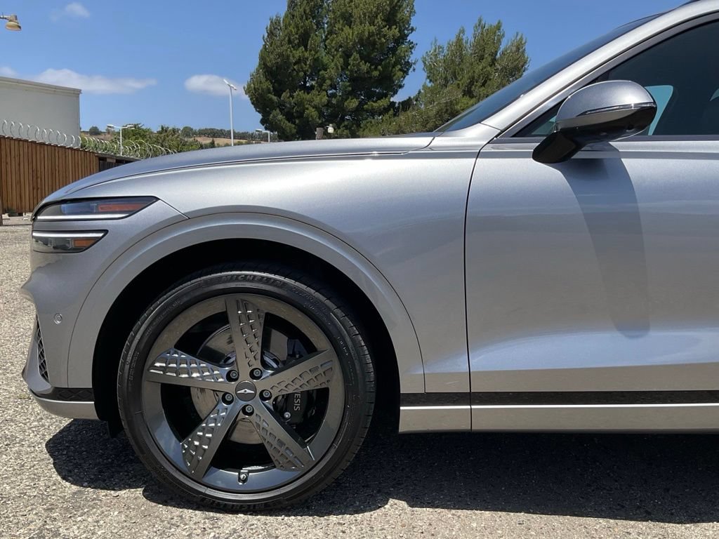 Used 2024 Genesis GV70 2.5T w/ Sport Prestige Package AWD/4WD image 10