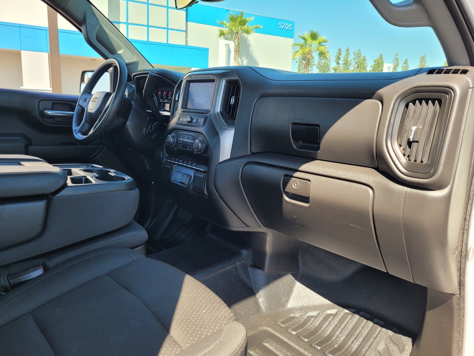 Used 2025 Chevrolet Silverado 1500 W/T RWD image 14