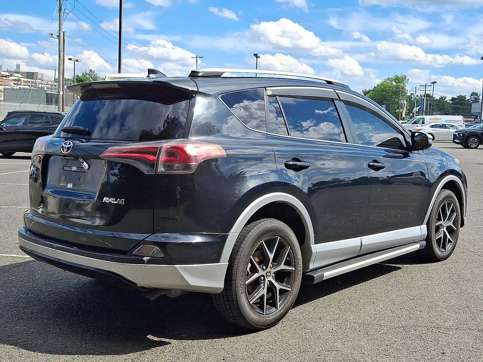 Used 2016 Toyota RAV4 SE w/ Cargo Management Package AWD/4WD image 7