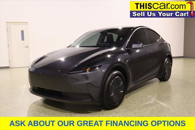 Used 2026 Tesla Model Y 2WD image 3