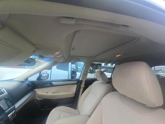 Used 2016 Subaru Outback 2.5i Premium image 6