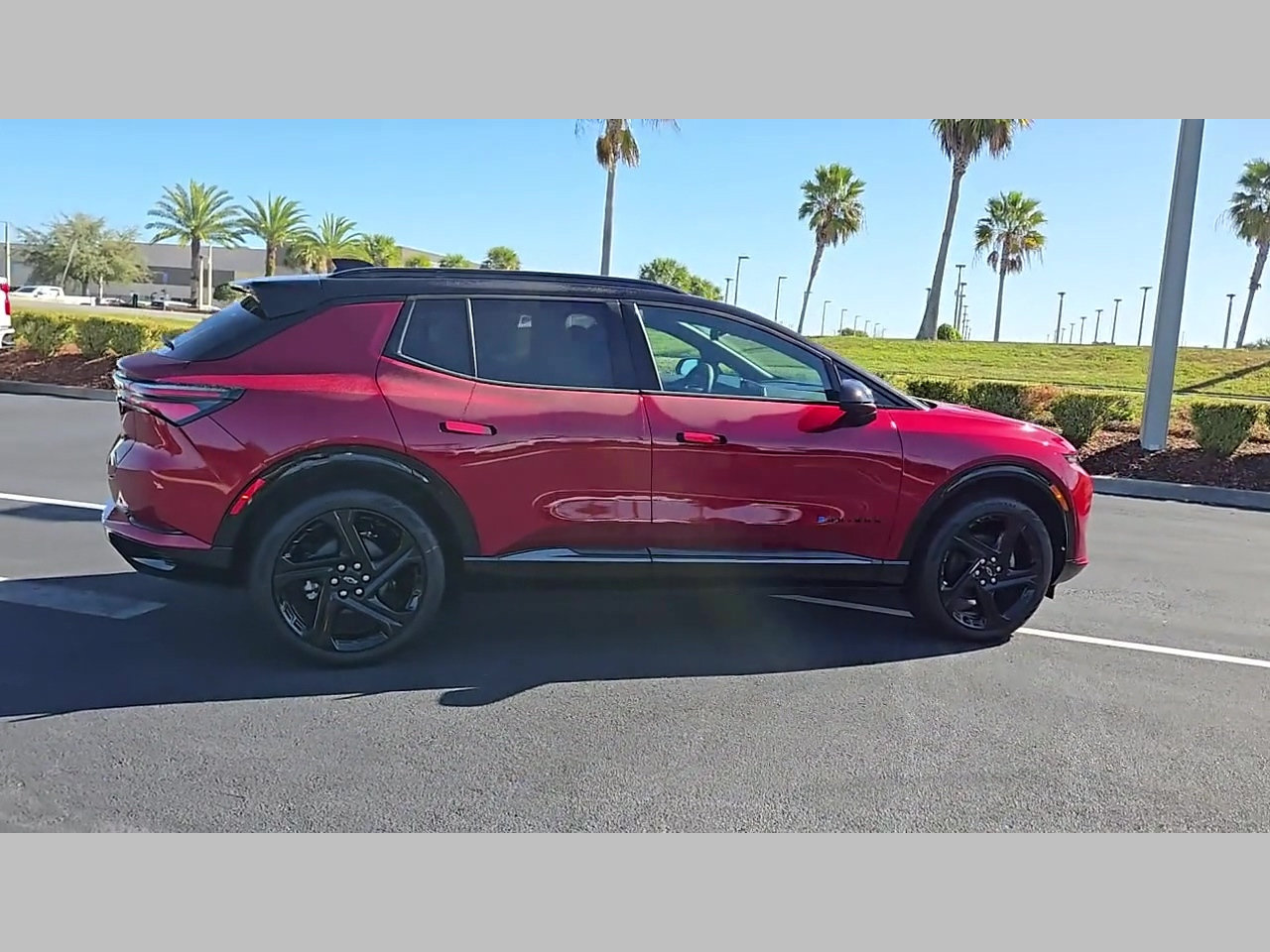 New 2026 Chevrolet Equinox EV RS FWD image 22