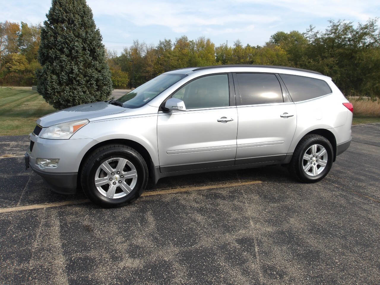 Used 2012 Chevrolet Traverse LT image 10