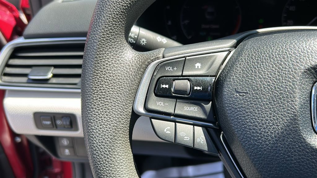 Used 2018 Honda Accord LX image 13