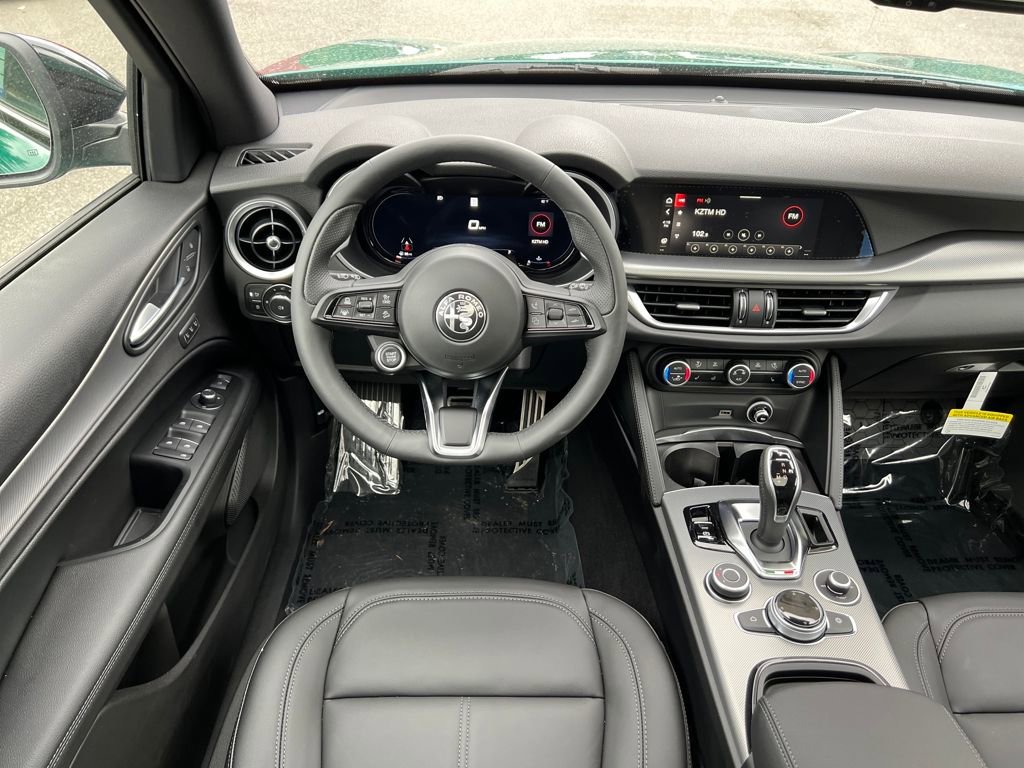 New 2025 Alfa Romeo Stelvio Sprint w/ Convenience Package image 9