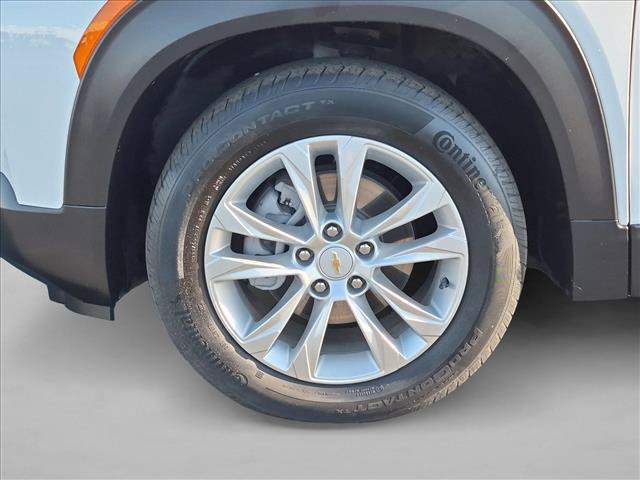 Used 2023 Chevrolet TrailBlazer LS FWD image 21