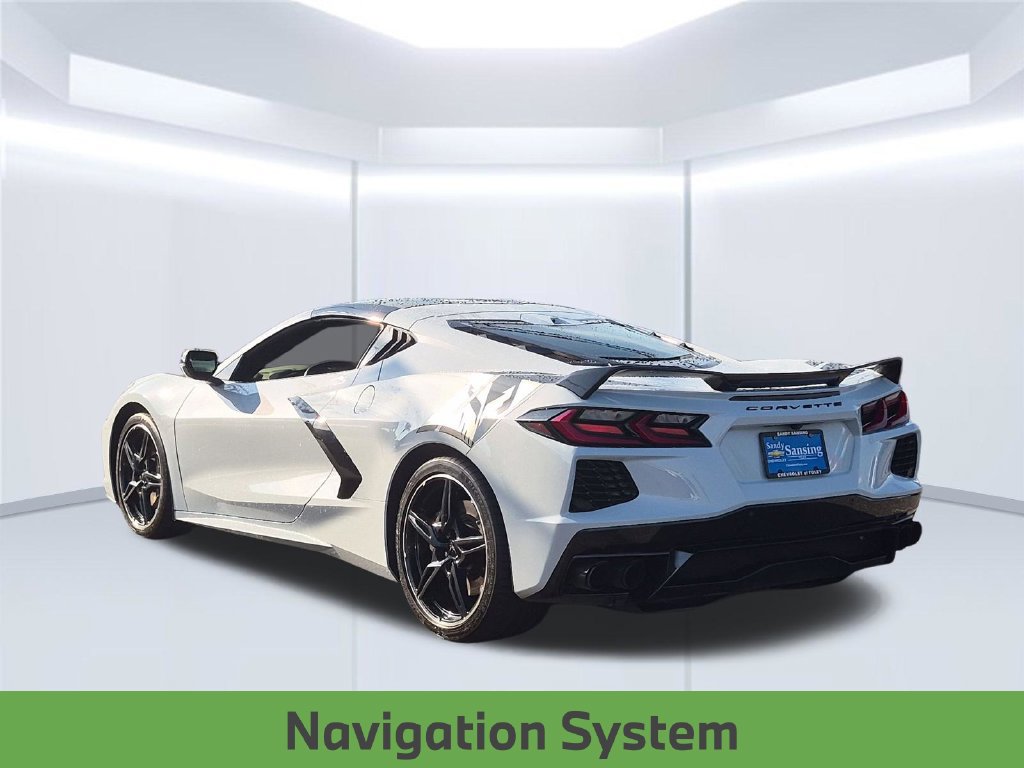 Used 2021 Chevrolet Corvette Stingray Preferred Cpe w/ Z51 Performance Package RWD image 3