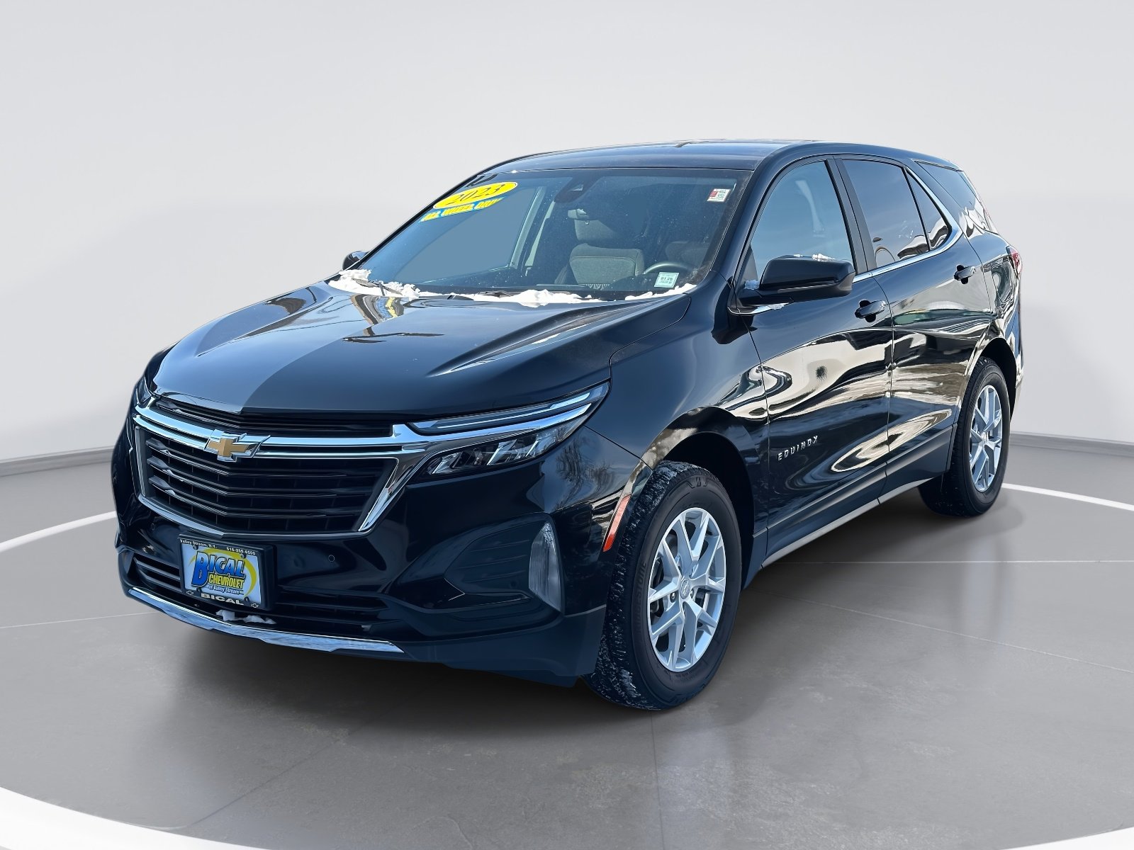 Used 2023 Chevrolet Equinox LT image 4