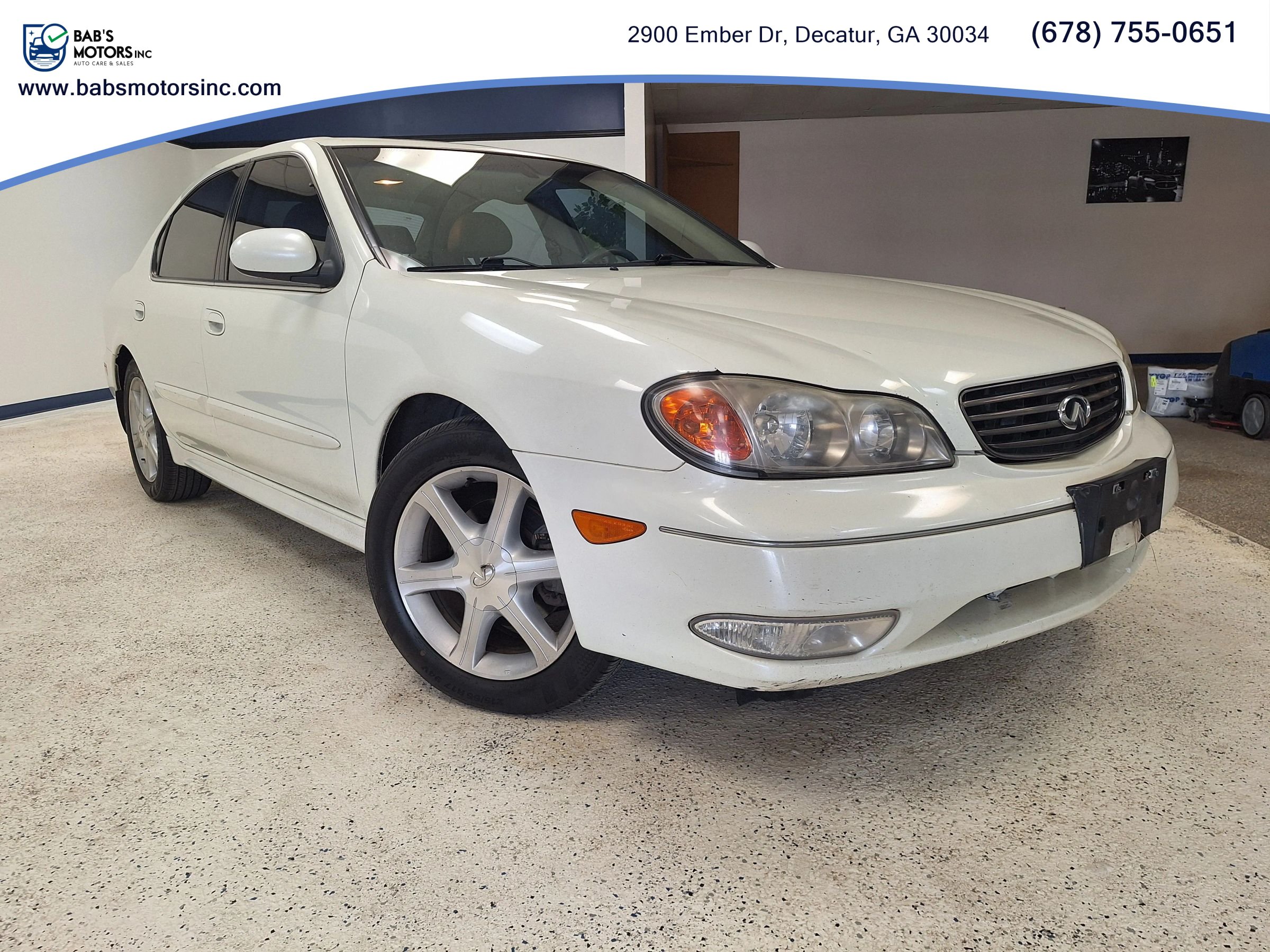 Used 2004 INFINITI I35 w/ Cold Weather Pkg FWD image 2