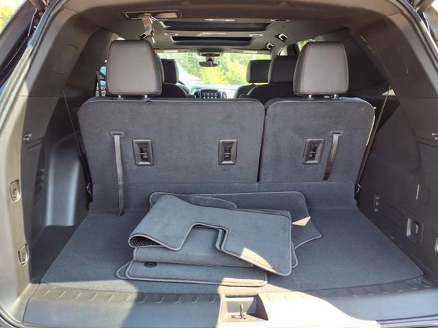 Used 2023 Chevrolet Traverse RS image 29