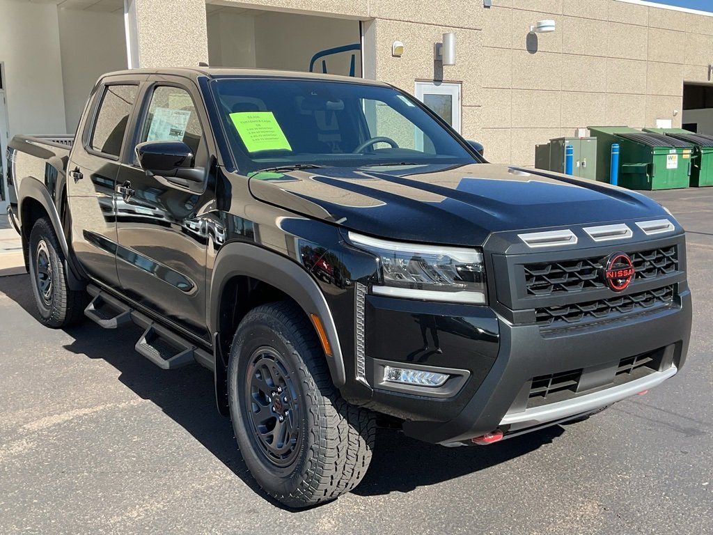 New 2026 Nissan Frontier PRO-4X w/ Pro-4x Convenience Package image 3