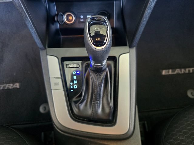 Used 2019 Hyundai Elantra SE w/ Cargo Package FWD image 15