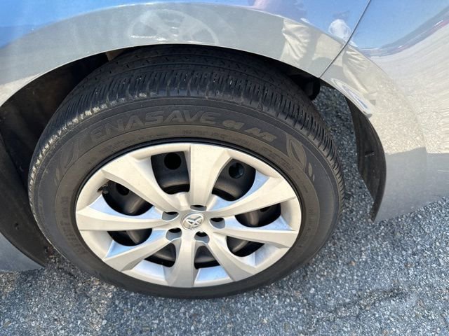 Used 2021 Toyota Corolla LE image 11