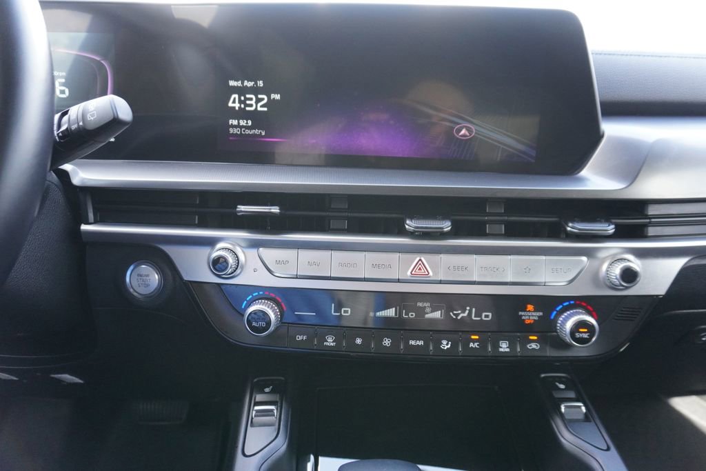 Used 2024 Kia Telluride S image 13