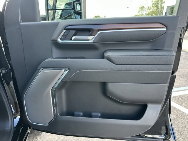 New 2026 GMC Sierra 3500 Denali w/ Denali Reserve Package image 10