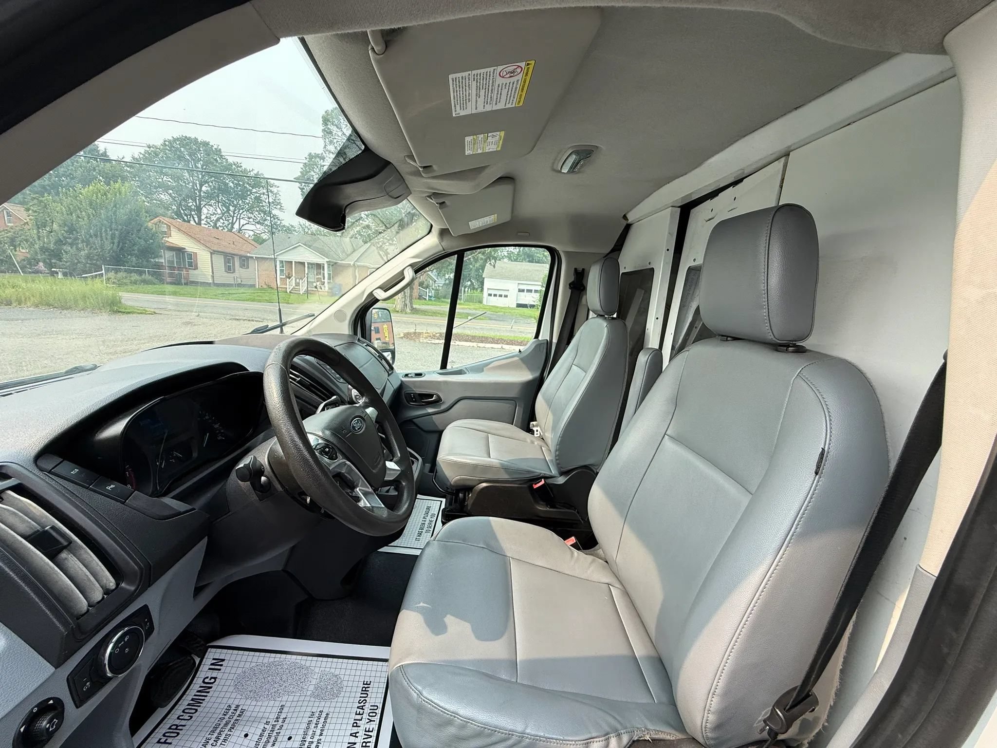Used 2017 Ford Transit 150 130 Low Roof RWD image 9