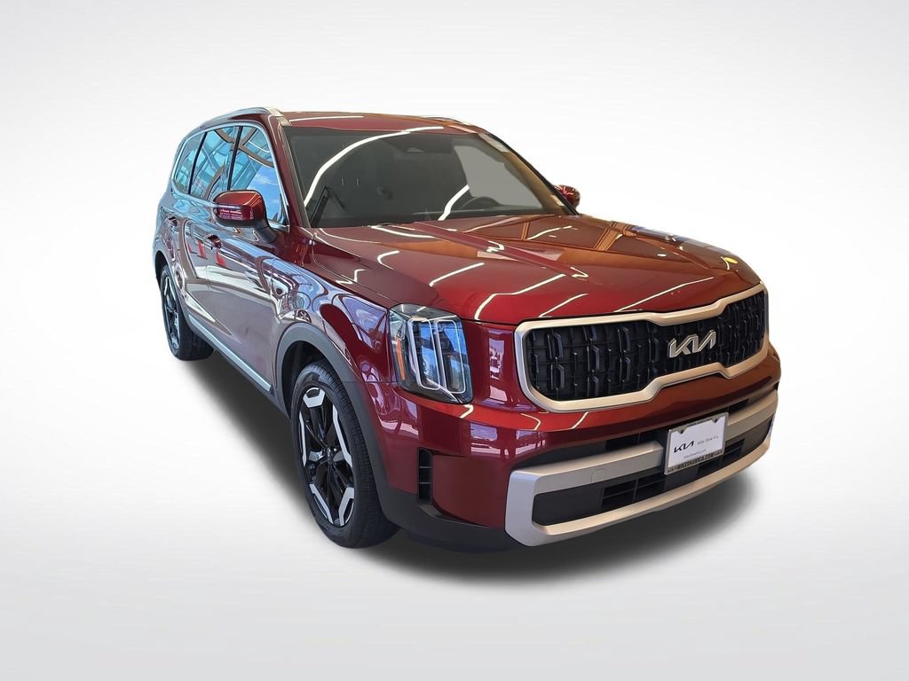Certified 2023 Kia Telluride EX w/ EX Captain's Chair Package FWD image 11