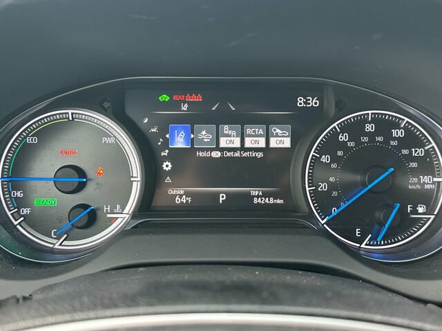 Used 2024 Toyota Venza LE AWD/4WD image 30