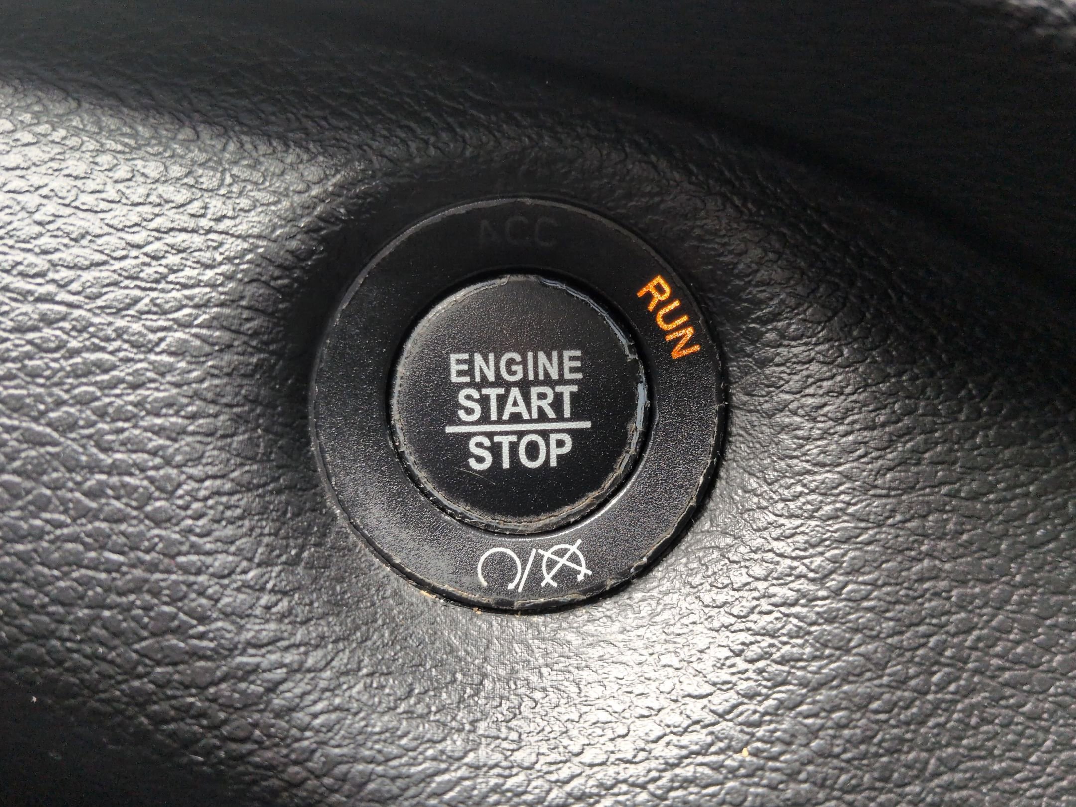 Used 2019 Jeep Cherokee Trailhawk w/ Comfort/Convenience Group image 16